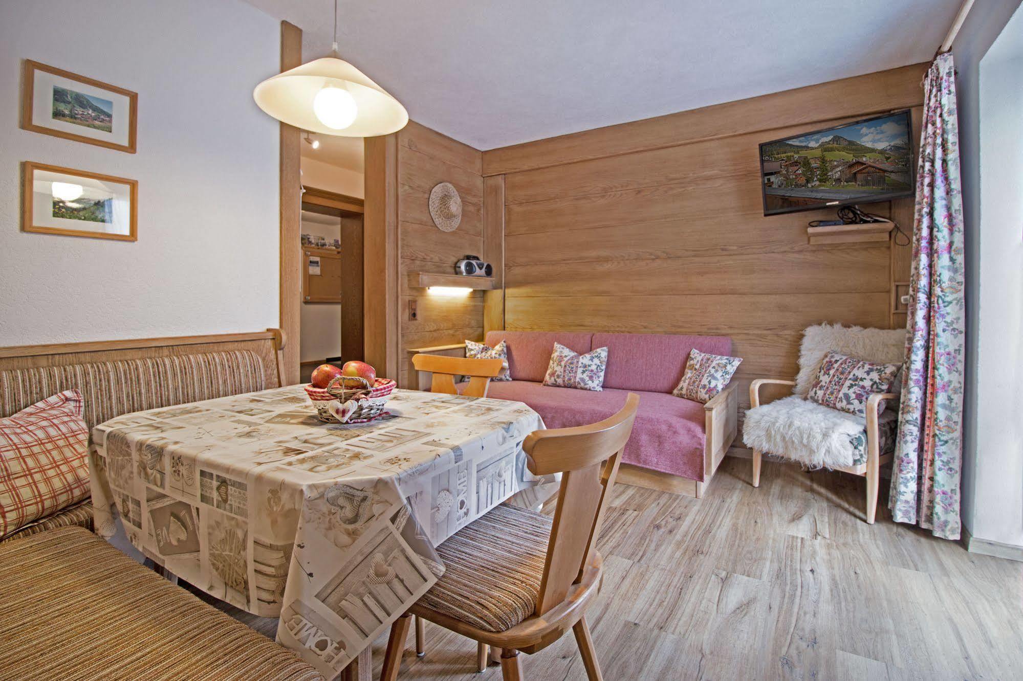 Haus Amann Apartment Берванг Екстериор снимка